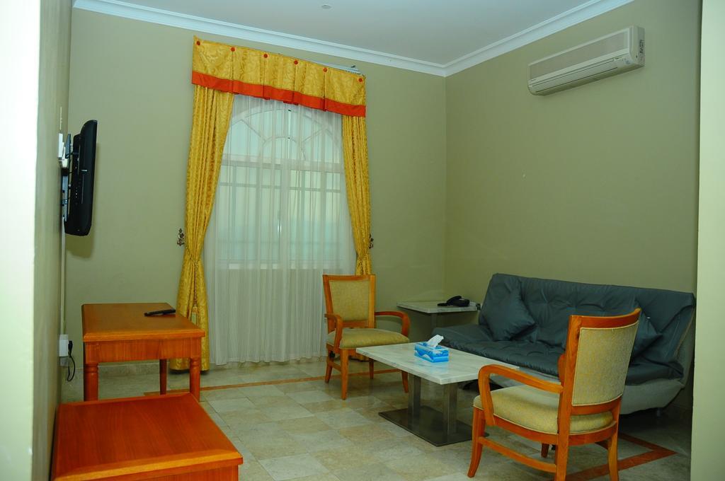 Al Faisal Hotel Suites Sur Dış mekan fotoğraf